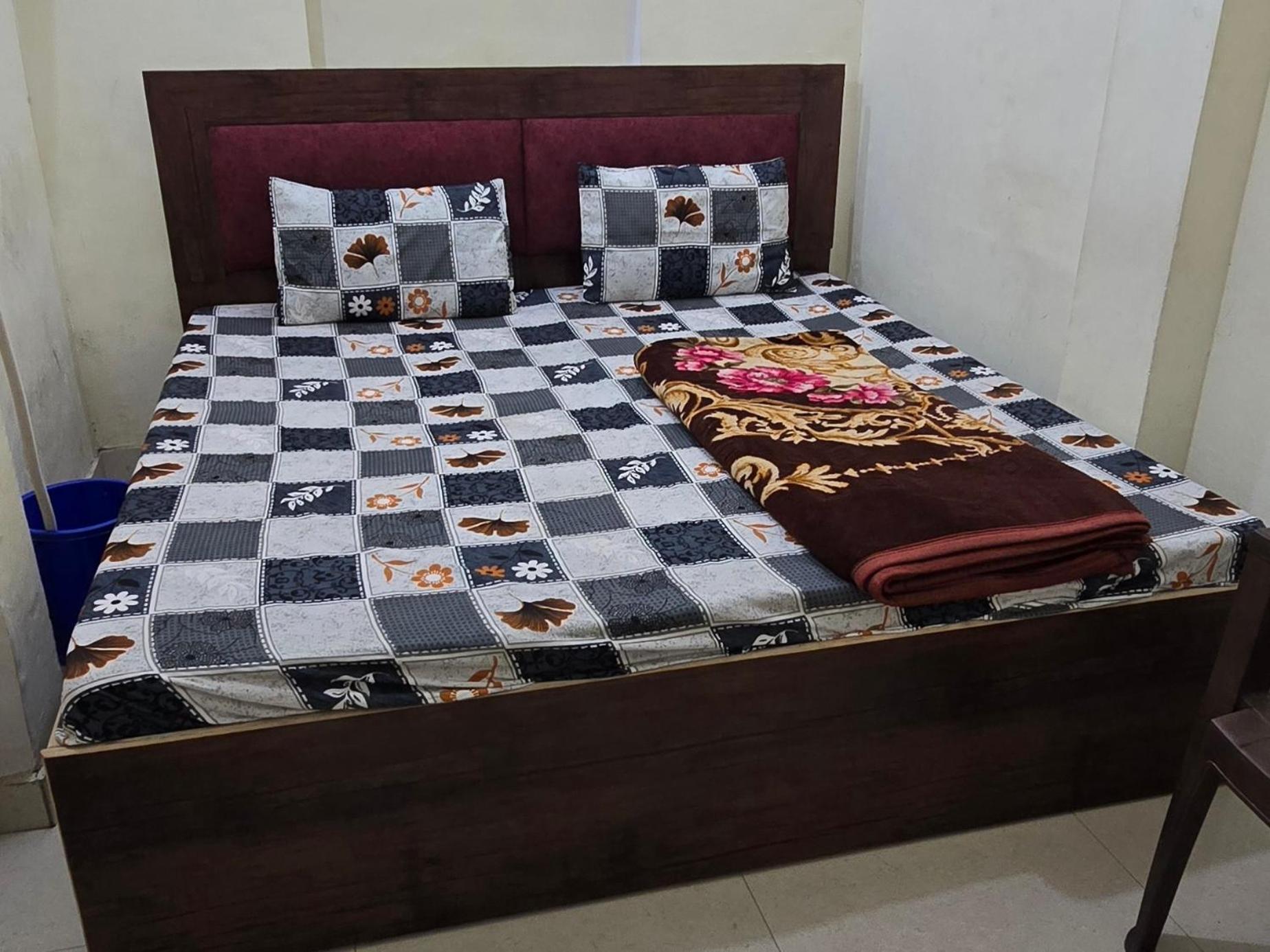 Ramlala Paying Guest House Stay Just 100M From Saryu Ghat, Ayodhya Exterior foto