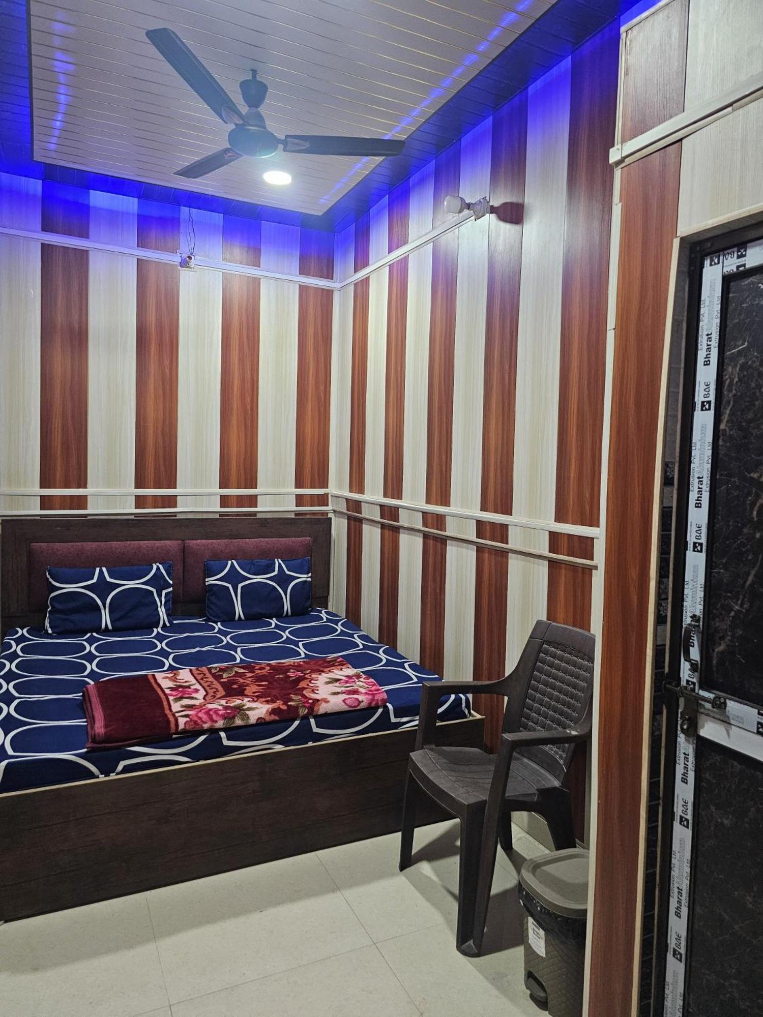Ramlala Paying Guest House Stay Just 100M From Saryu Ghat, Ayodhya Exterior foto